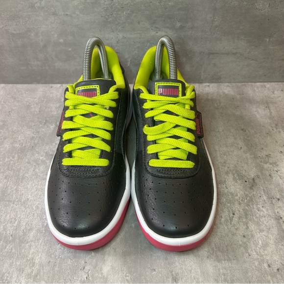 Puma Authentic Leather Sneakers Womens sz 7.5 - grey/pink - Picture 2 of 6